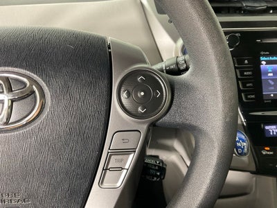 2017 Toyota Prius v Three ***BLUE CERTIFIED***