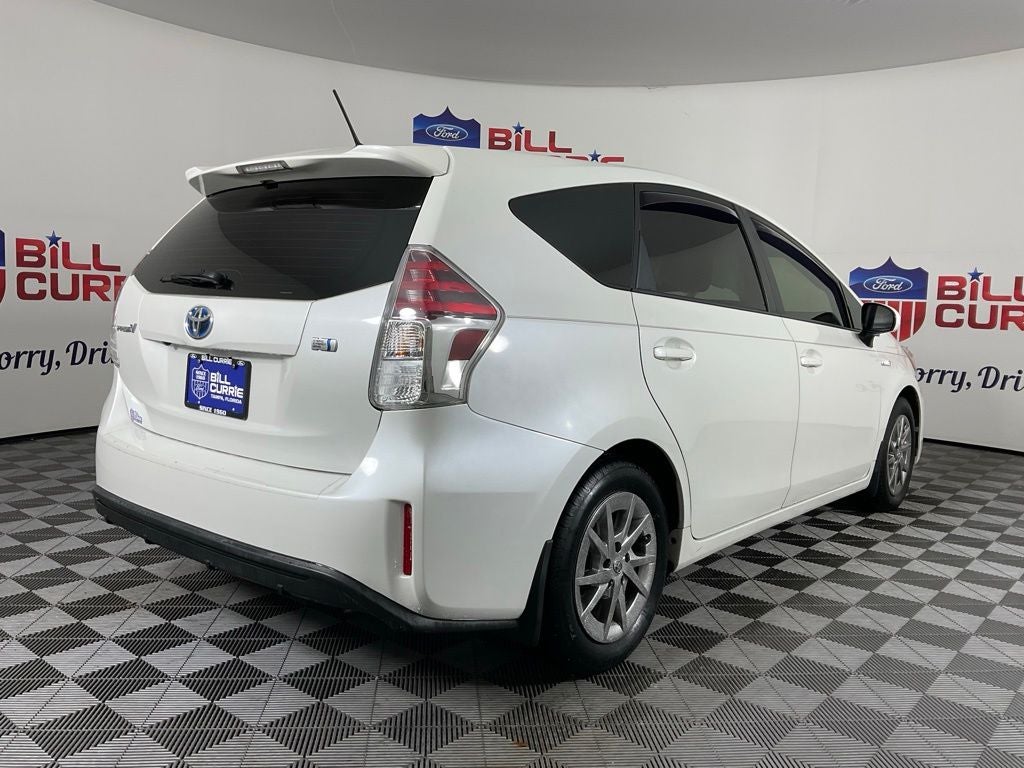 2017 Toyota Prius v Three ***BLUE CERTIFIED***