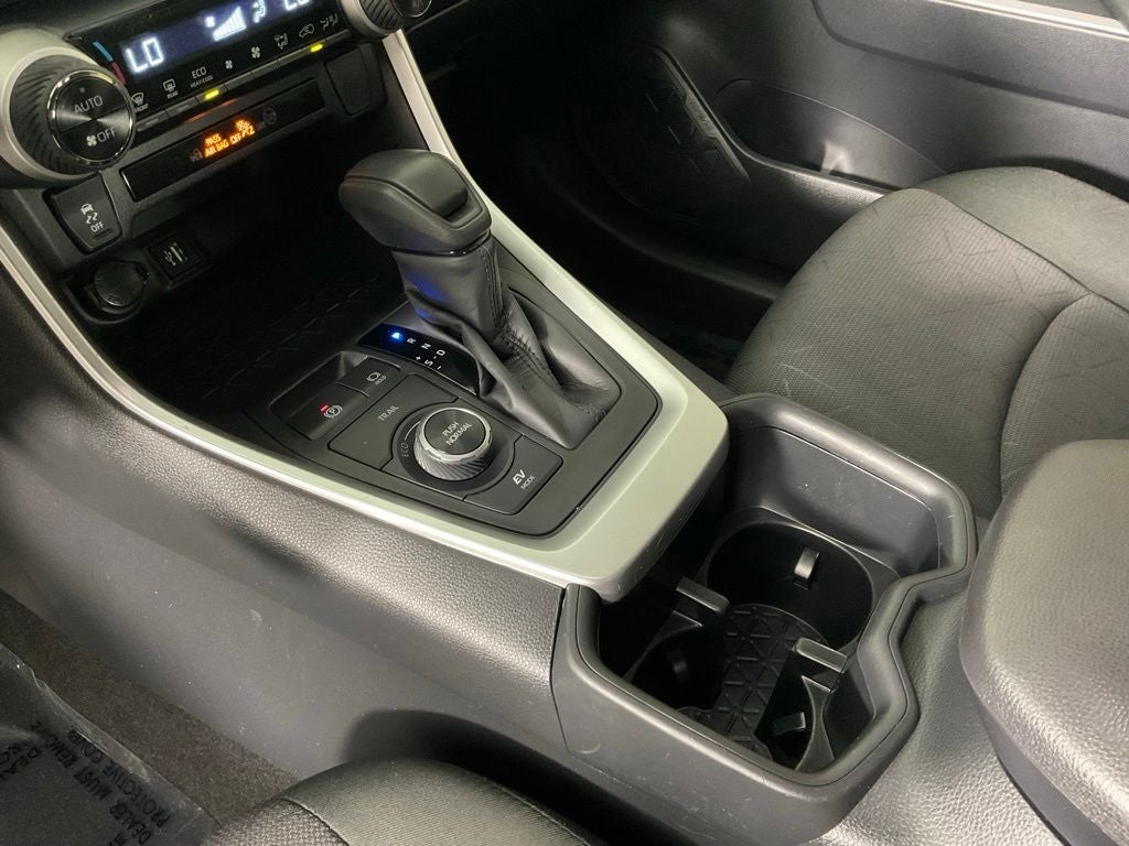 2025 Toyota RAV4 Hybrid XLE ***BLUE CERTIFIED***