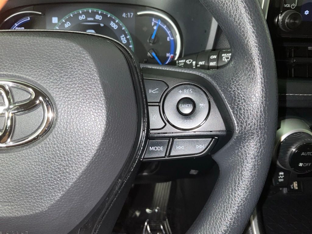 2025 Toyota RAV4 Hybrid XLE ***BLUE CERTIFIED***