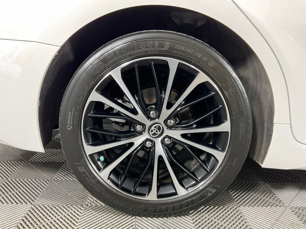 2018 Toyota Camry SE ***BLUE CERTIFIED***