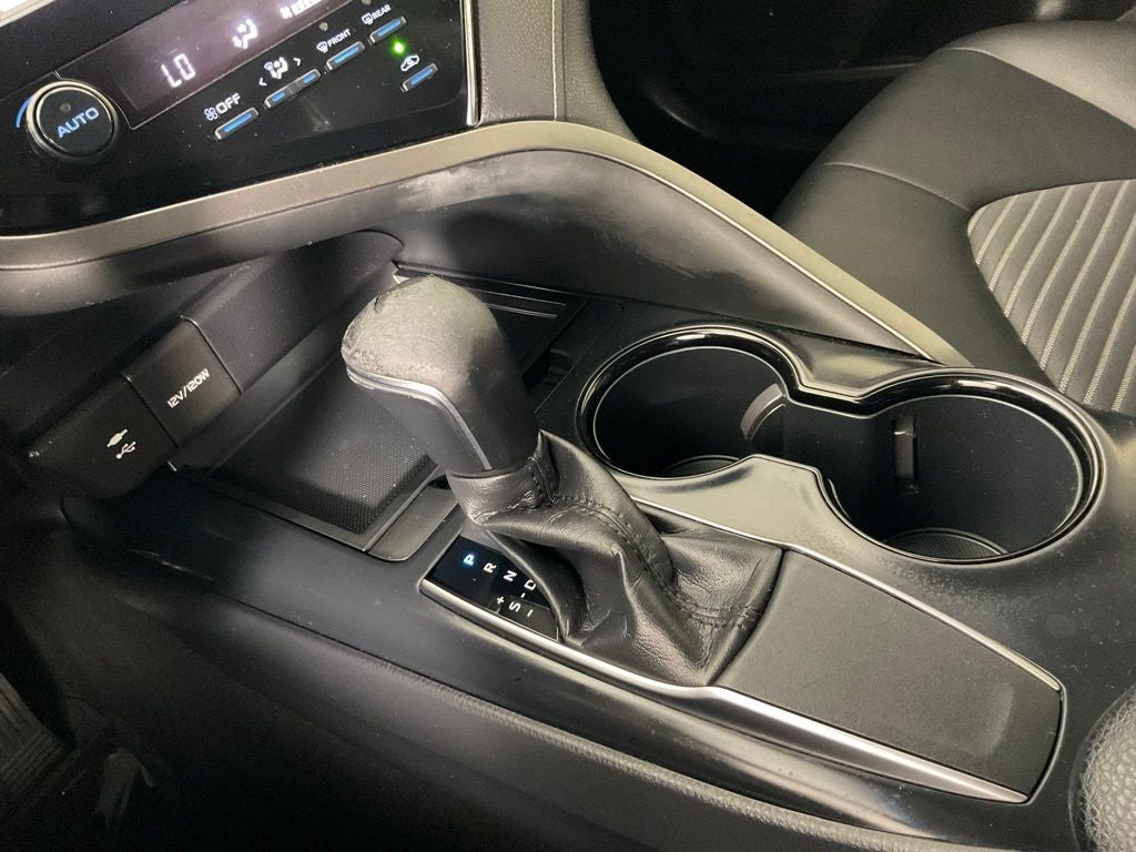 2018 Toyota Camry SE ***BLUE CERTIFIED***