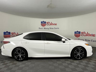 2018 Toyota Camry SE ***BLUE CERTIFIED***