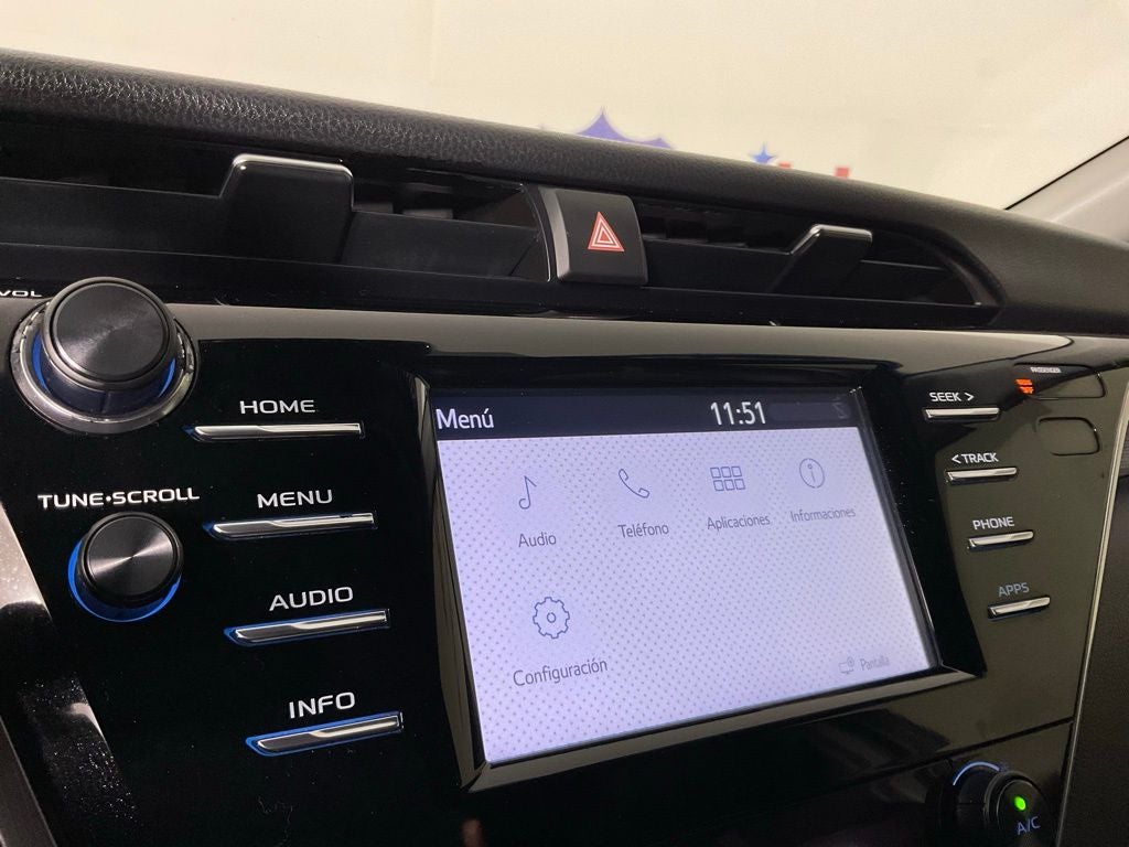 2018 Toyota Camry SE ***BLUE CERTIFIED***