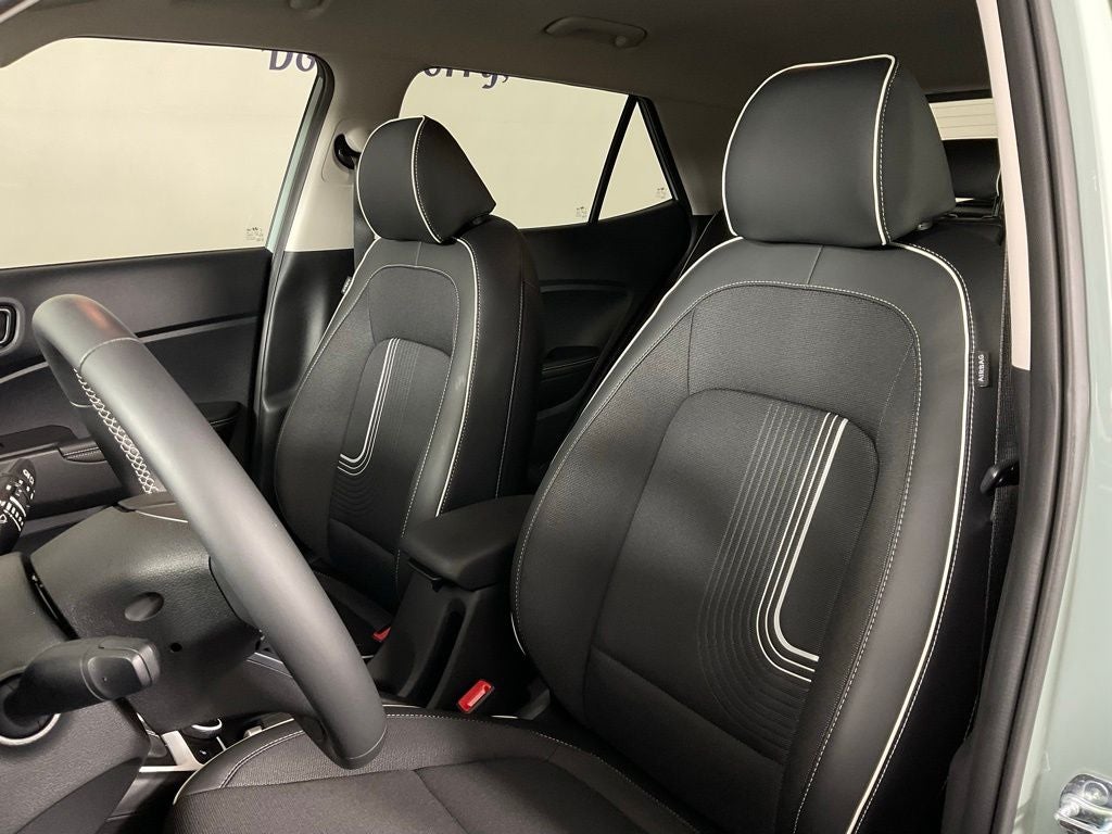 2025 Hyundai Venue Limited ***BLUE CERTIFIED***