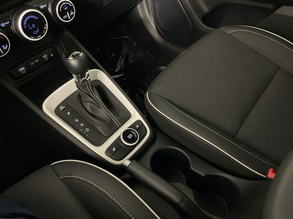 2025 Hyundai Venue Limited ***BLUE CERTIFIED***