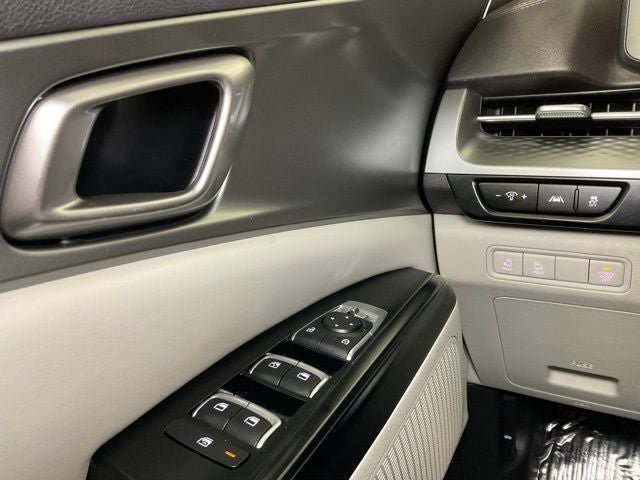 2022 Kia Carnival LXS ***BLUE CERTIFIED***