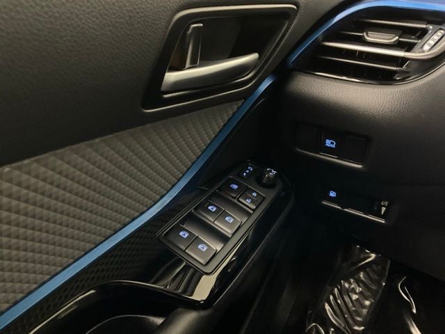 2019 Toyota C-HR XLE ***BLUE CERTIFIED***
