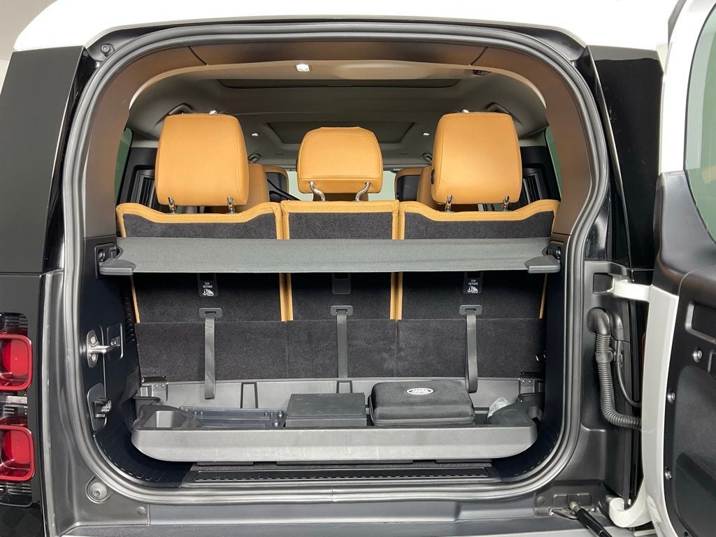 2024 Land Rover Defender 130 S
