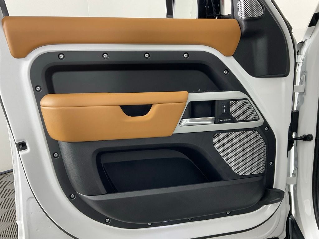 2024 Land Rover Defender 130 S