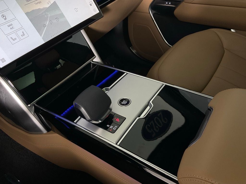 2025 Land Rover Range Rover SE LWB***BLUE CERTIFIED***