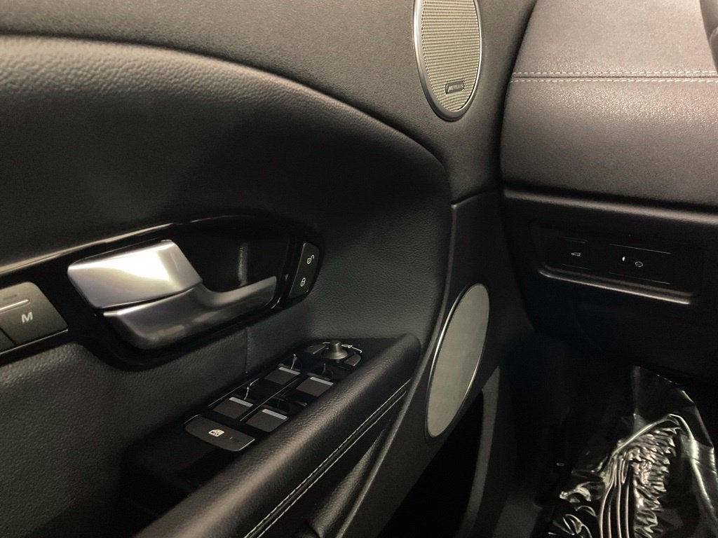 2019 Land Rover Range Rover Evoque SE Premium