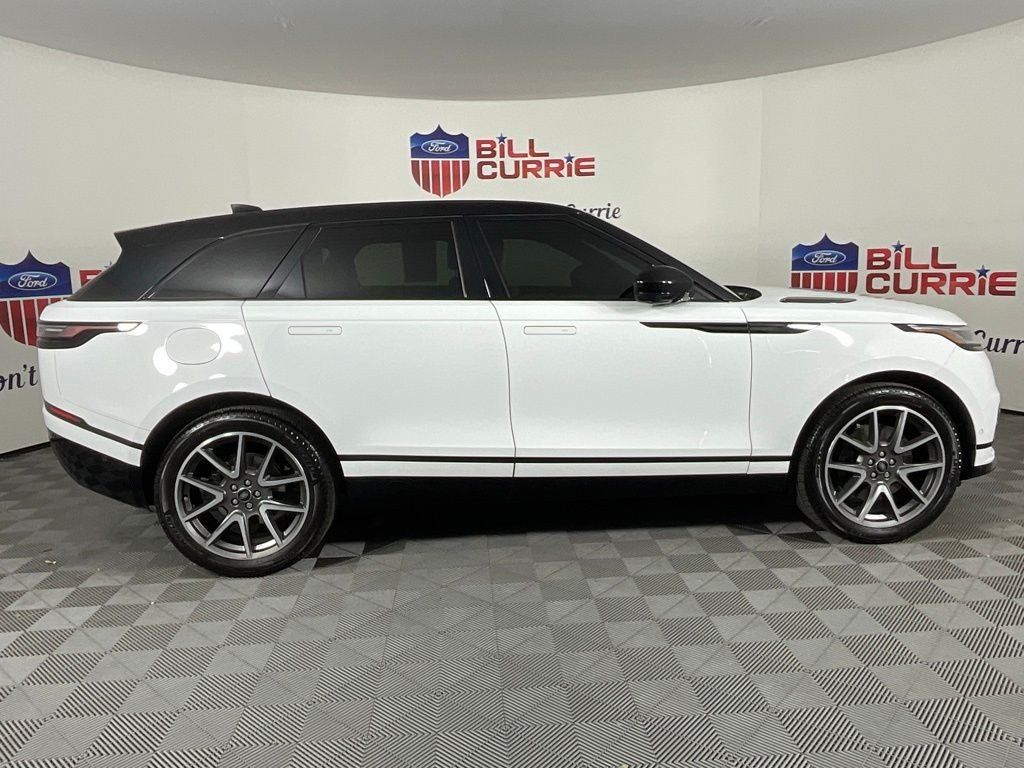 2026 Land Rover Range Rover Velar Dynamic SE