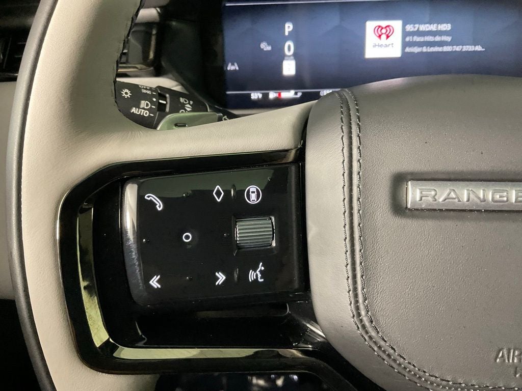 2026 Land Rover Range Rover Velar Dynamic SE