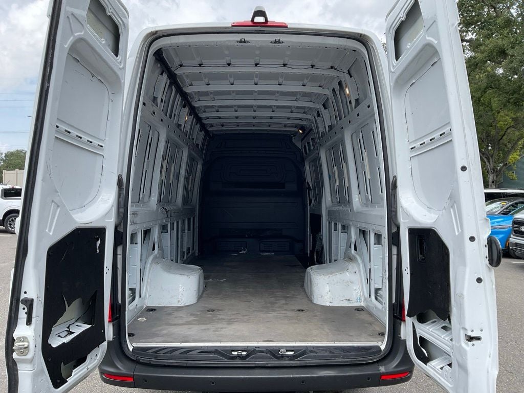 2024 Mercedes-Benz Sprinter 3500 Cargo 170 WB DRW High Roof***BLUE CERTIFIED***