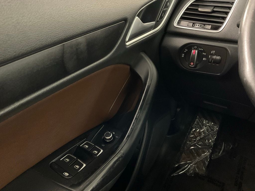2017 Audi Q3 2.0T Premium Plus ***BLUE CERTIFIED***