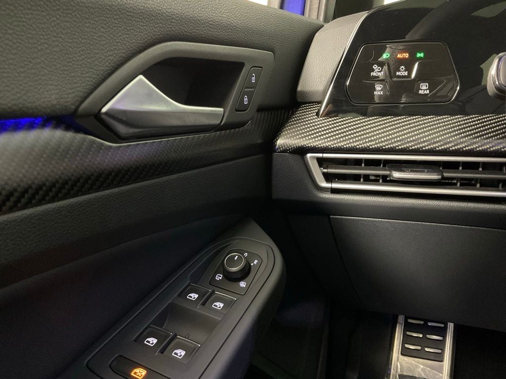2025 Volkswagen Golf R 2.0T ***BLUE CERTIFIED***