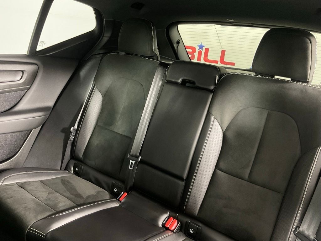 2019 Volvo XC40 R-Design ***BLUE CERTIFIED***