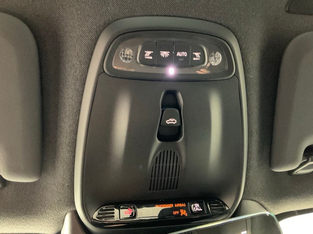 2019 Volvo XC40 R-Design ***BLUE CERTIFIED***
